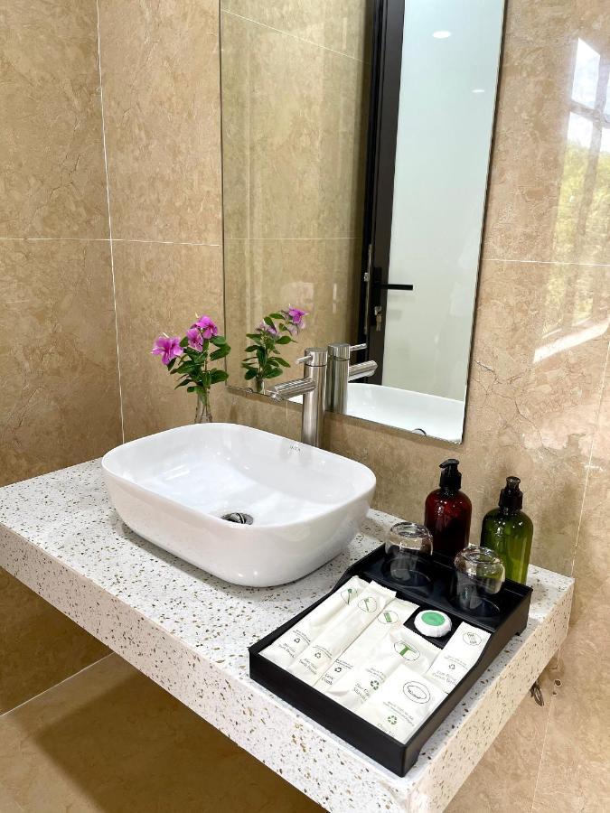 Phoenix Minh Chau Hotel Quang Ninh  Zewnętrze zdjęcie