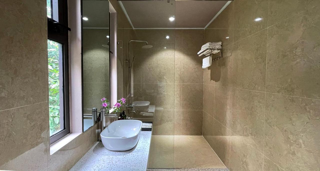 Phoenix Minh Chau Hotel Quang Ninh  Zewnętrze zdjęcie